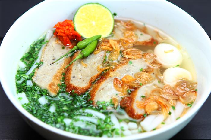 Bánh canh chả cá nổi tiếng tại Bình Thuận