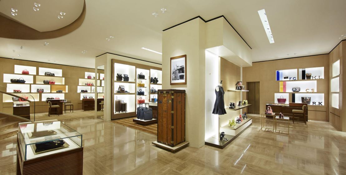 Ánh sáng phù hợp mang tới cảm giác thoải mái cho khách hàng khi tham quan mua sắm